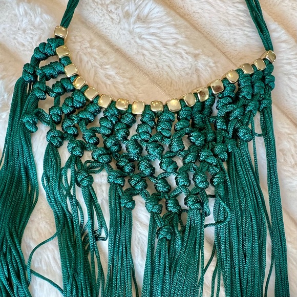 Green Fringe / Macrame Necklace - Picture 2 of 3